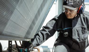 Collaborateur-en-action_ENGIE-Solutions