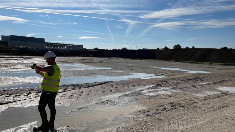 Terrassement du chantier pour l'usine Agronutris à Rethel